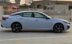 نيسان ألتيما